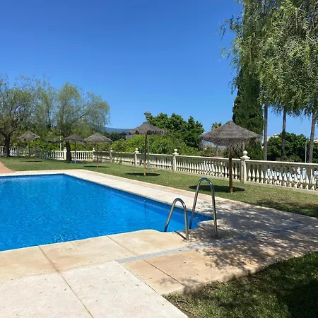 Camorreto & Pool Apartment